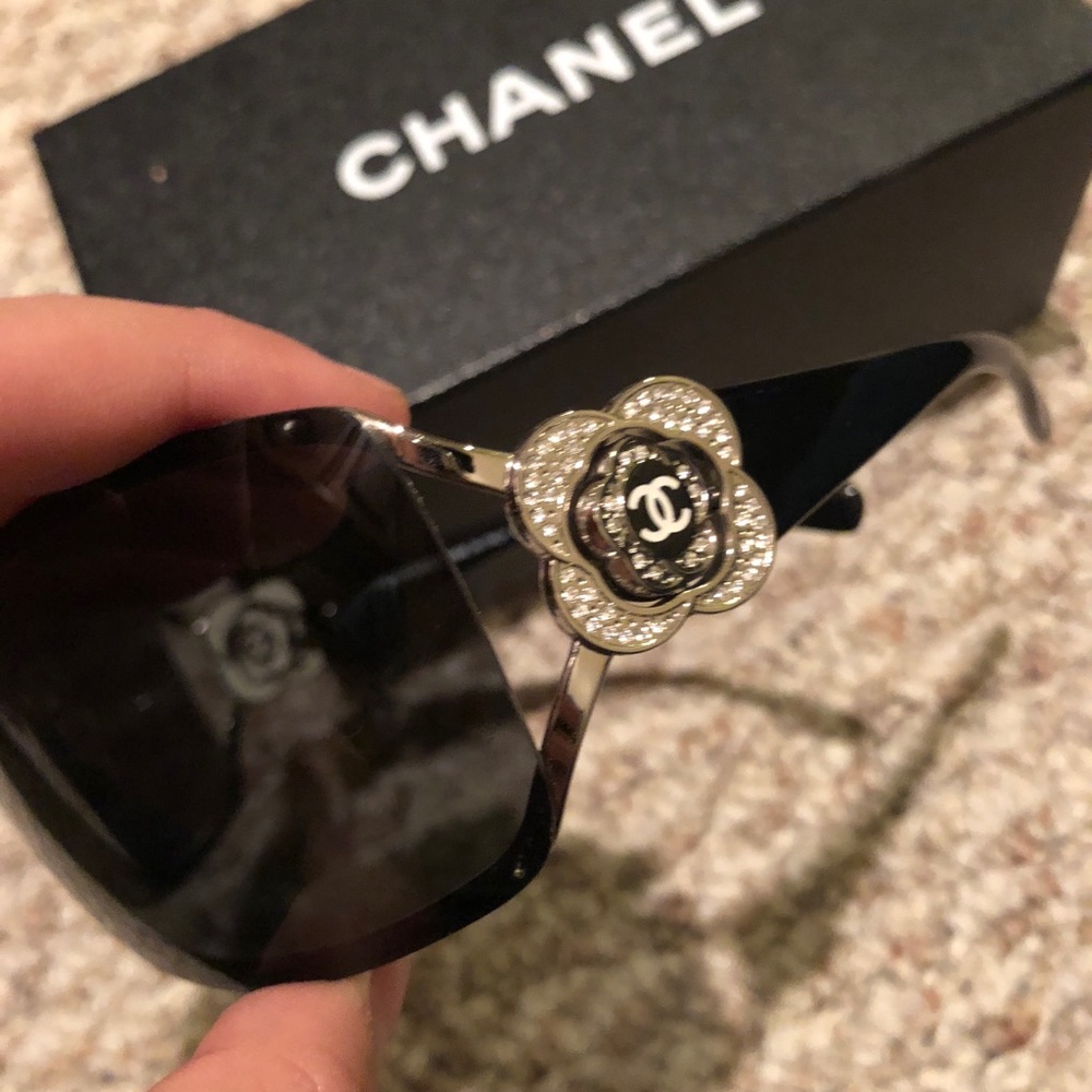Chanel eyeglasses - Picture 4 of 8